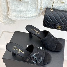 CHANE*|小香26A新品大双C菱格鱼嘴高跟拖鞋26A早秋王炸登场大双C菱格惊艳全场经典菱格纹铺满鞋面 CHANE*|小香26A新品大双C菱格鱼嘴高跟拖鞋26A早秋王炸登场大双C菱格惊艳全场经典菱格纹铺满鞋面