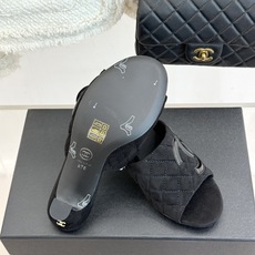 CHANE*|小香26A新品大双C菱格鱼嘴高跟拖鞋26A早秋王炸登场大双C菱格惊艳全场经典菱格纹铺满鞋面 CHANE*|小香26A新品大双C菱格鱼嘴高跟拖鞋26A早秋王炸登场大双C菱格惊艳全场经典菱格纹铺满鞋面