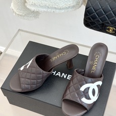 CHANE*|小香26A新品大双C菱格鱼嘴高跟拖鞋26A早秋王炸登场大双C菱格惊艳全场经典菱格纹铺满鞋面 CHANE*|小香26A新品大双C菱格鱼嘴高跟拖鞋26A早秋王炸登场大双C菱格惊艳全场经典菱格纹铺满鞋面