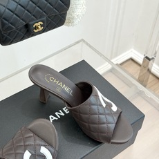 CHANE*|小香26A新品大双C菱格鱼嘴高跟拖鞋26A早秋王炸登场大双C菱格惊艳全场经典菱格纹铺满鞋面 CHANE*|小香26A新品大双C菱格鱼嘴高跟拖鞋26A早秋王炸登场大双C菱格惊艳全场经典菱格纹铺满鞋面