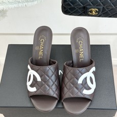 CHANE*|小香26A新品大双C菱格鱼嘴高跟拖鞋26A早秋王炸登场大双C菱格惊艳全场经典菱格纹铺满鞋面 CHANE*|小香26A新品大双C菱格鱼嘴高跟拖鞋26A早秋王炸登场大双C菱格惊艳全场经典菱格纹铺满鞋面