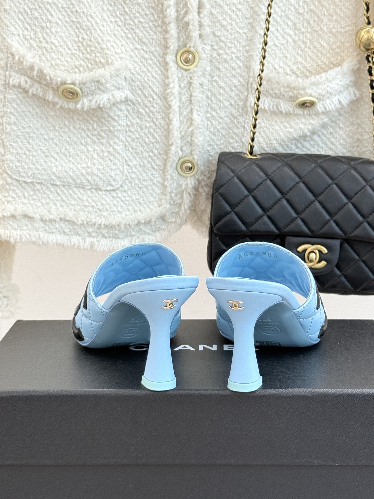 CHANE*｜小香26A新品大双C菱格鱼嘴高跟拖鞋26A早秋王炸登场大双C菱格惊艳全场经典菱格纹铺满鞋面