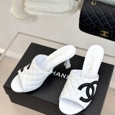 CHANE*|小香26A新品大双C菱格鱼嘴高跟拖鞋26A早秋王炸登场大双C菱格惊艳全场经典菱格纹铺满鞋面 CHANE*|小香26A新品大双C菱格鱼嘴高跟拖鞋26A早秋王炸登场大双C菱格惊艳全场经典菱格纹铺满鞋面