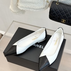 CHANE*|小香26A新品拼色双C尖头平底单鞋26A早秋王炸拼色单鞋撞色拼接自带高级氛围感双C暗纹低调 CHANE*|小香26A新品拼色双C尖头平底单鞋26A早秋王炸拼色单鞋撞色拼接自带高级氛围感双C暗纹低调