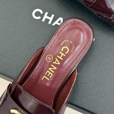 CHANE*|小香26A新品老钱风褶皱乐福半拖26A早秋老钱风神鞋褶皱肌理揉进松弛感双C金属扣低调闪微光 CHANE*|小香26A新品老钱风褶皱乐福半拖26A早秋老钱风神鞋褶皱肌理揉进松弛感双C金属扣低调闪微光