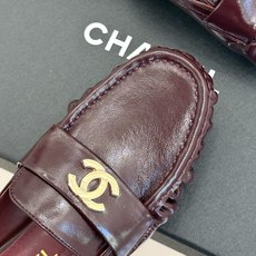 CHANE*|小香26A新品老钱风褶皱乐福半拖26A早秋老钱风神鞋褶皱肌理揉进松弛感双C金属扣低调闪微光 CHANE*|小香26A新品老钱风褶皱乐福半拖26A早秋老钱风神鞋褶皱肌理揉进松弛感双C金属扣低调闪微光