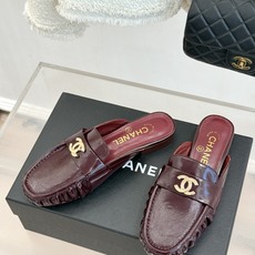 CHANE*|小香26A新品老钱风褶皱乐福半拖26A早秋老钱风神鞋褶皱肌理揉进松弛感双C金属扣低调闪微光 CHANE*|小香26A新品老钱风褶皱乐福半拖26A早秋老钱风神鞋褶皱肌理揉进松弛感双C金属扣低调闪微光