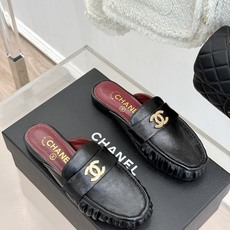 CHANE*|小香26A新品老钱风褶皱乐福半拖26A早秋老钱风神鞋褶皱肌理揉进松弛感双C金属扣低调闪微光 CHANE*|小香26A新品老钱风褶皱乐福半拖26A早秋老钱风神鞋褶皱肌理揉进松弛感双C金属扣低调闪微光