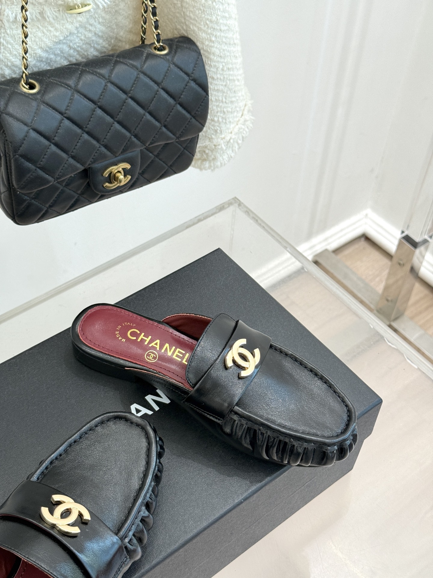 CHANE*|小香26A新品老钱风褶皱乐福半拖26A早秋老钱风神鞋褶皱肌理揉进松弛感双C金属扣低调闪微光 CHANE*|小香26A新品老钱风褶皱乐福半拖26A早秋老钱风神鞋褶皱肌理揉进松弛感双C金属扣低调闪微光