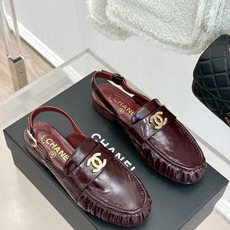CHANE*|小香26A新品老钱风褶皱乐福半拖26A早秋老钱风神鞋褶皱肌理揉进松弛感双C金属扣低调闪微光 CHANE*|小香26A新品老钱风褶皱乐福半拖26A早秋老钱风神鞋褶皱肌理揉进松弛感双C金属扣低调闪微光