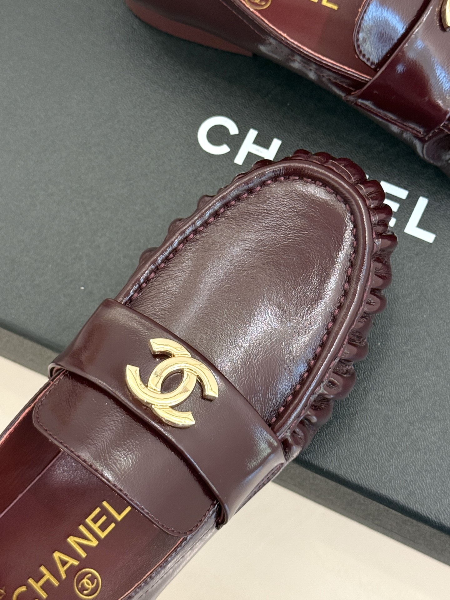 CHANE*｜小香26A新品老钱风褶皱乐福半拖26A早秋老钱风神鞋褶皱肌理揉进松弛感双C金属扣低调闪微光