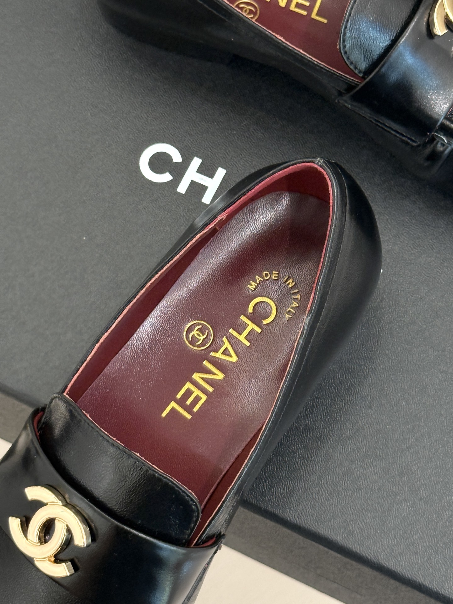CHANE*｜小香26A新品老钱风褶皱乐福半拖26A早秋老钱风神鞋褶皱肌理揉进松弛感双C金属扣低调闪微光