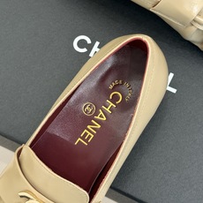 CHANE*|小香26A新品老钱风褶皱乐福半拖26A早秋老钱风神鞋褶皱肌理揉进松弛感双C金属扣低调闪微光 CHANE*|小香26A新品老钱风褶皱乐福半拖26A早秋老钱风神鞋褶皱肌理揉进松弛感双C金属扣低调闪微光