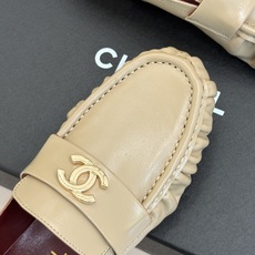 CHANE*|小香26A新品老钱风褶皱乐福半拖26A早秋老钱风神鞋褶皱肌理揉进松弛感双C金属扣低调闪微光 CHANE*|小香26A新品老钱风褶皱乐福半拖26A早秋老钱风神鞋褶皱肌理揉进松弛感双C金属扣低调闪微光