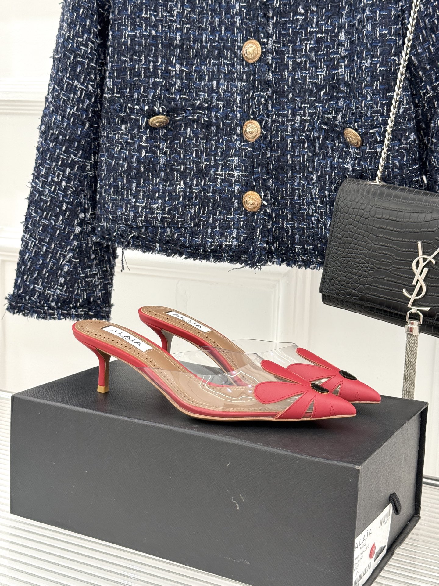 ALAÏA/阿莱亚26WF新品走秀胶片花卉系列尖头高跟凉鞋拖鞋朦胧胶片晕染花卉诗意尖头线条锋利又柔美高跟