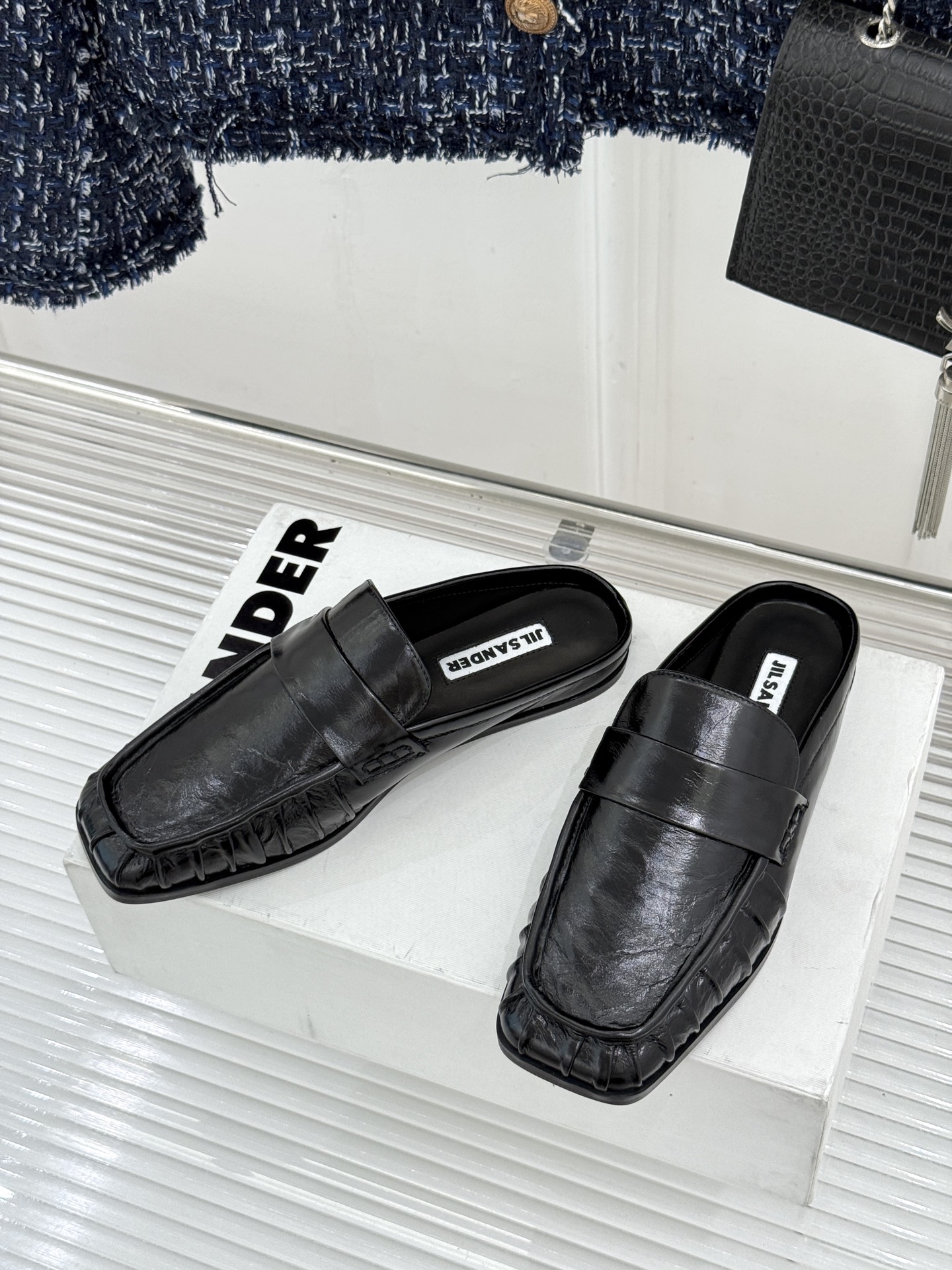 Jil Sander/吉尔桑达 26WF新品老钱风褶皱一脚蹬平底包头半拖老钱风的终极答案褶皱肌理藏着高级