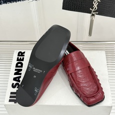 Jil Sander/吉尔桑达 26WF新品老钱风褶皱一脚蹬平底包头半拖老钱风的终极答案褶皱肌理藏着高级 Jil Sander/吉尔桑达 26WF新品老钱风褶皱一脚蹬平底包头半拖老钱风的终极答案褶皱肌理藏着高级