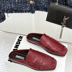 Jil Sander/吉尔桑达 26WF新品老钱风褶皱一脚蹬平底包头半拖老钱风的终极答案褶皱肌理藏着高级 Jil Sander/吉尔桑达 26WF新品老钱风褶皱一脚蹬平底包头半拖老钱风的终极答案褶皱肌理藏着高级