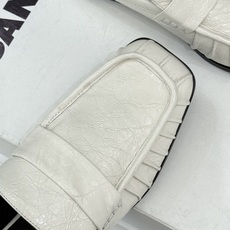 Jil Sander/吉尔桑达 26WF新品老钱风褶皱一脚蹬平底包头半拖老钱风的终极答案褶皱肌理藏着高级 Jil Sander/吉尔桑达 26WF新品老钱风褶皱一脚蹬平底包头半拖老钱风的终极答案褶皱肌理藏着高级
