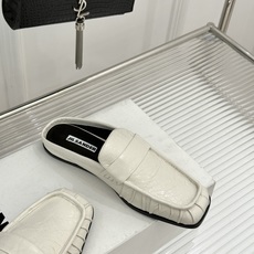 Jil Sander/吉尔桑达 26WF新品老钱风褶皱一脚蹬平底包头半拖老钱风的终极答案褶皱肌理藏着高级 Jil Sander/吉尔桑达 26WF新品老钱风褶皱一脚蹬平底包头半拖老钱风的终极答案褶皱肌理藏着高级
