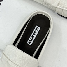 Jil Sander/吉尔桑达 26WF新品老钱风褶皱一脚蹬平底包头半拖老钱风的终极答案褶皱肌理藏着高级 Jil Sander/吉尔桑达 26WF新品老钱风褶皱一脚蹬平底包头半拖老钱风的终极答案褶皱肌理藏着高级