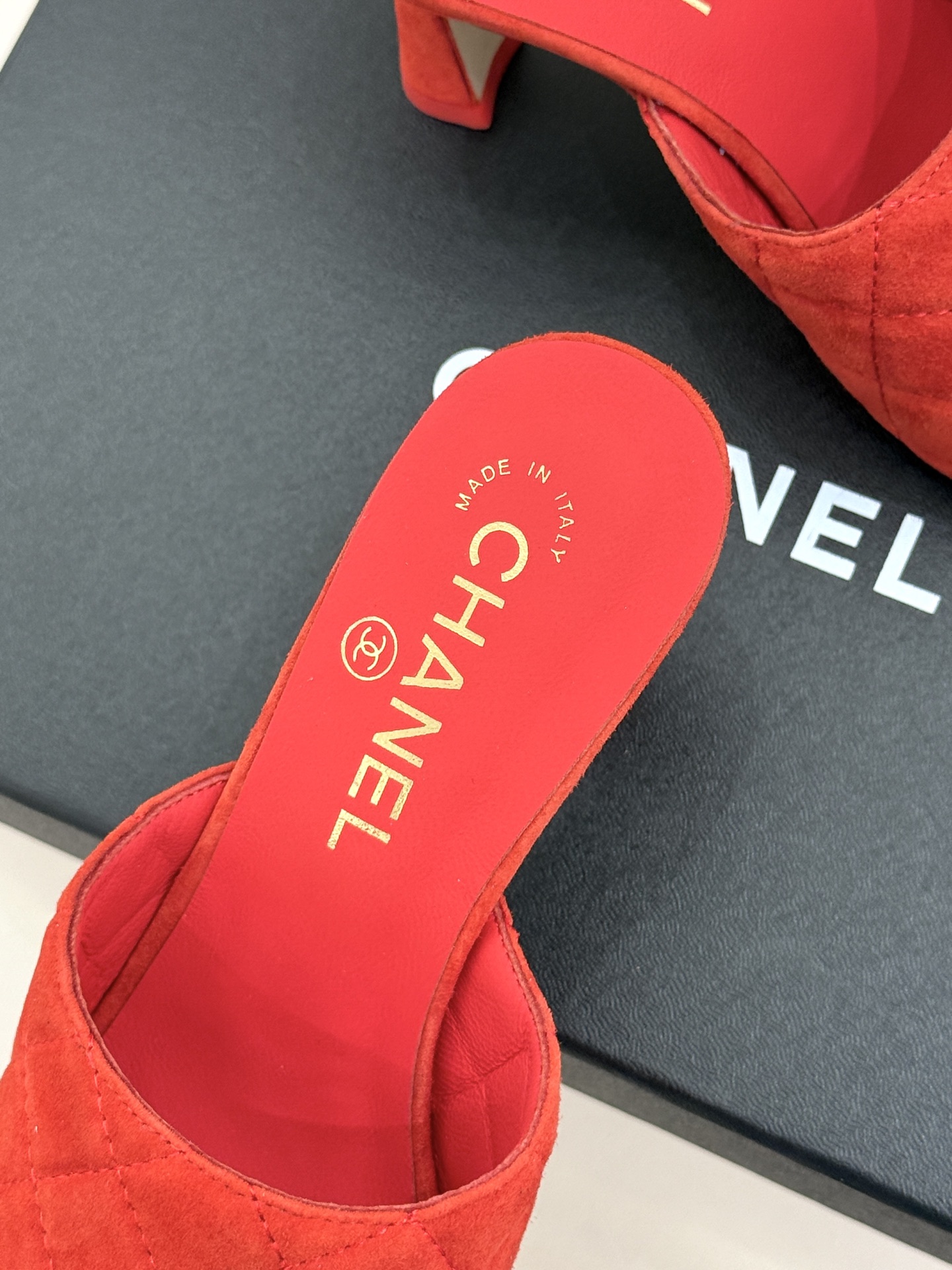 CHANE*|小香26A新品菱格鱼嘴高跟拖鞋26A早秋封神单品金属双C闪得挪不开眼经典菱格纹高级感拉满鞋 CHANE*|小香26A新品菱格鱼嘴高跟拖鞋26A早秋封神单品金属双C闪得挪不开眼经典菱格纹高级感拉满鞋