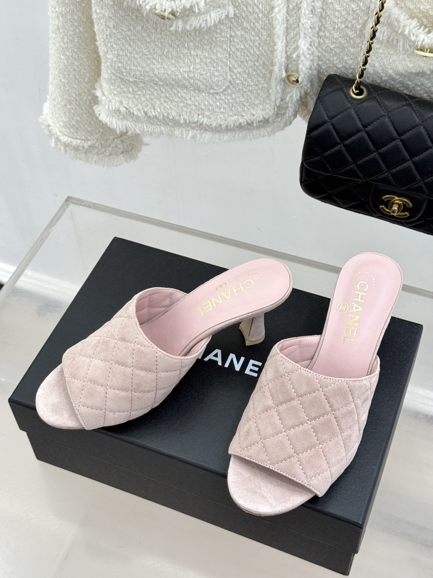 CHANE*|小香26A新品菱格鱼嘴高跟拖鞋26A早秋封神单品金属双C闪得挪不开眼经典菱格纹高级感拉满鞋 CHANE*|小香26A新品菱格鱼嘴高跟拖鞋26A早秋封神单品金属双C闪得挪不开眼经典菱格纹高级感拉满鞋