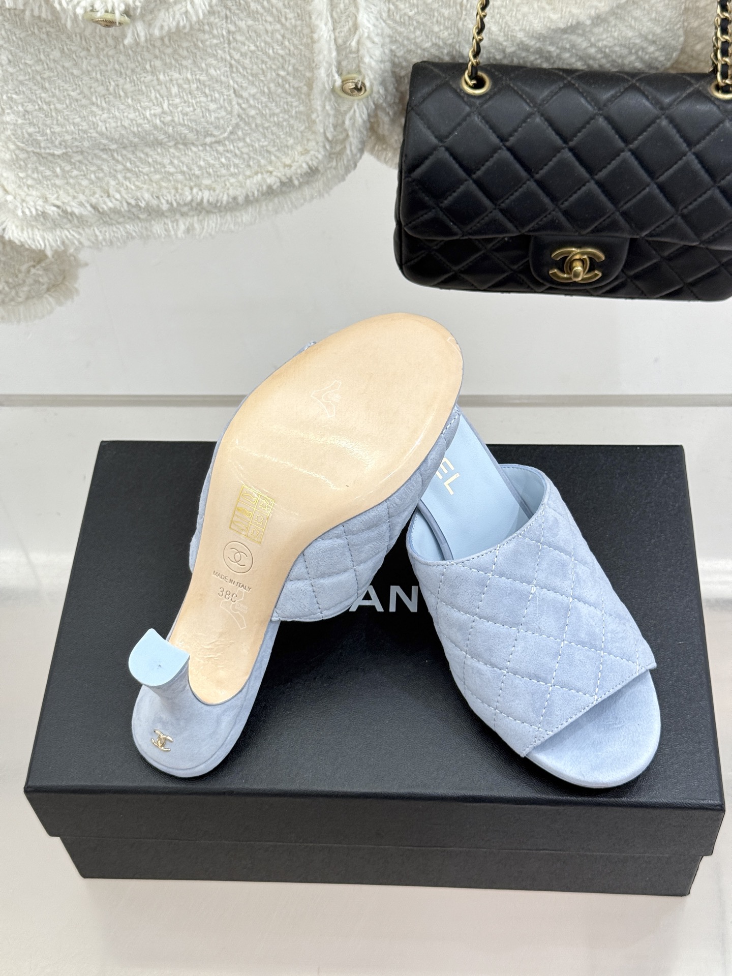 CHANE*|小香26A新品菱格鱼嘴高跟拖鞋26A早秋封神单品金属双C闪得挪不开眼经典菱格纹高级感拉满鞋 CHANE*|小香26A新品菱格鱼嘴高跟拖鞋26A早秋封神单品金属双C闪得挪不开眼经典菱格纹高级感拉满鞋