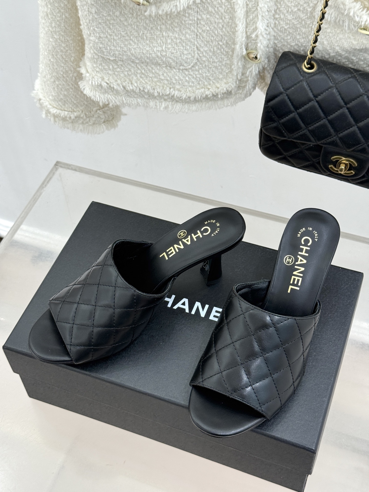 CHANE*|小香26A新品菱格鱼嘴高跟拖鞋26A早秋封神单品金属双C闪得挪不开眼经典菱格纹高级感拉满鞋 CHANE*|小香26A新品菱格鱼嘴高跟拖鞋26A早秋封神单品金属双C闪得挪不开眼经典菱格纹高级感拉满鞋