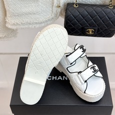 CHANE*|小香双C双带魔术贴厚底拖鞋小香双带魔术贴厚拖封神26早秋懒人必备神鞋双带设计贴合超跟脚魔术 CHANE*|小香双C双带魔术贴厚底拖鞋小香双带魔术贴厚拖封神26早秋懒人必备神鞋双带设计贴合超跟脚魔术