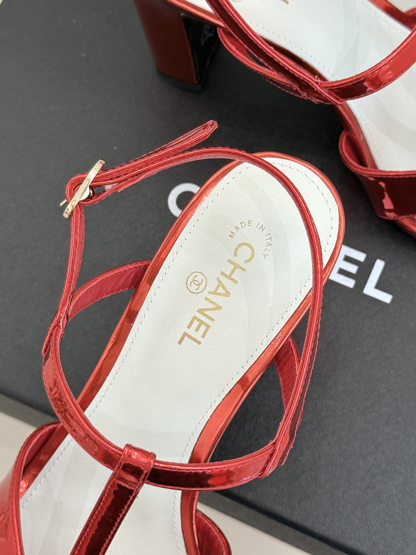 CHANE*｜小香26A双C细带方头细跟高跟凉鞋Chanel 26A 工坊新作双C细带方头高跟凉鞋把法式