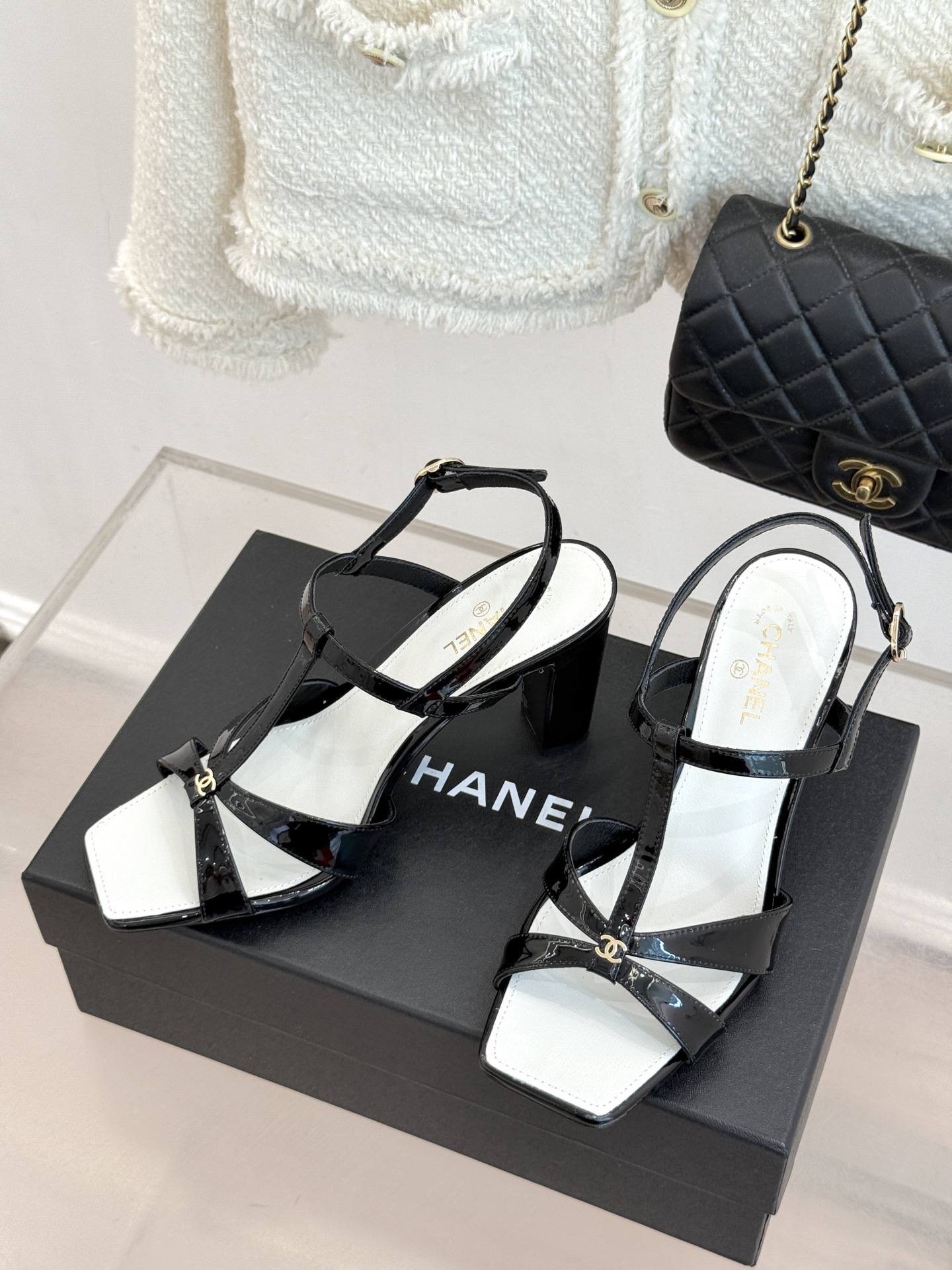 CHANE*|小香26A双C细带方头细跟高跟凉鞋Chanel 26A 工坊新作双C细带方头高跟凉鞋把法式 CHANE*|小香26A双C细带方头细跟高跟凉鞋Chanel 26A 工坊新作双C细带方头高跟凉鞋把法式