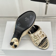 Balmain|巴尔曼经典B水钻扣一字带褶皱猫跟拖鞋经典B水钻扣猫跟拖鞋褶皱一字带揉进法式浪漫进口软牛皮 Balmain|巴尔曼经典B水钻扣一字带褶皱猫跟拖鞋经典B水钻扣猫跟拖鞋褶皱一字带揉进法式浪漫进口软牛皮