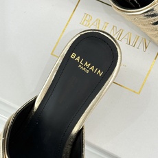 Balmain|巴尔曼经典B水钻扣一字带褶皱猫跟拖鞋经典B水钻扣猫跟拖鞋褶皱一字带揉进法式浪漫进口软牛皮 Balmain|巴尔曼经典B水钻扣一字带褶皱猫跟拖鞋经典B水钻扣猫跟拖鞋褶皱一字带揉进法式浪漫进口软牛皮