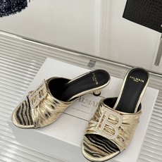 Balmain|巴尔曼经典B水钻扣一字带褶皱猫跟拖鞋经典B水钻扣猫跟拖鞋褶皱一字带揉进法式浪漫进口软牛皮 Balmain|巴尔曼经典B水钻扣一字带褶皱猫跟拖鞋经典B水钻扣猫跟拖鞋褶皱一字带揉进法式浪漫进口软牛皮