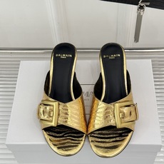 Balmain|巴尔曼经典金属扣一字带猫跟拖鞋PB金属扣一字带设计把法式贵气焊在脚上意大利手工精制小牛皮 Balmain|巴尔曼经典金属扣一字带猫跟拖鞋PB金属扣一字带设计把法式贵气焊在脚上意大利手工精制小牛皮