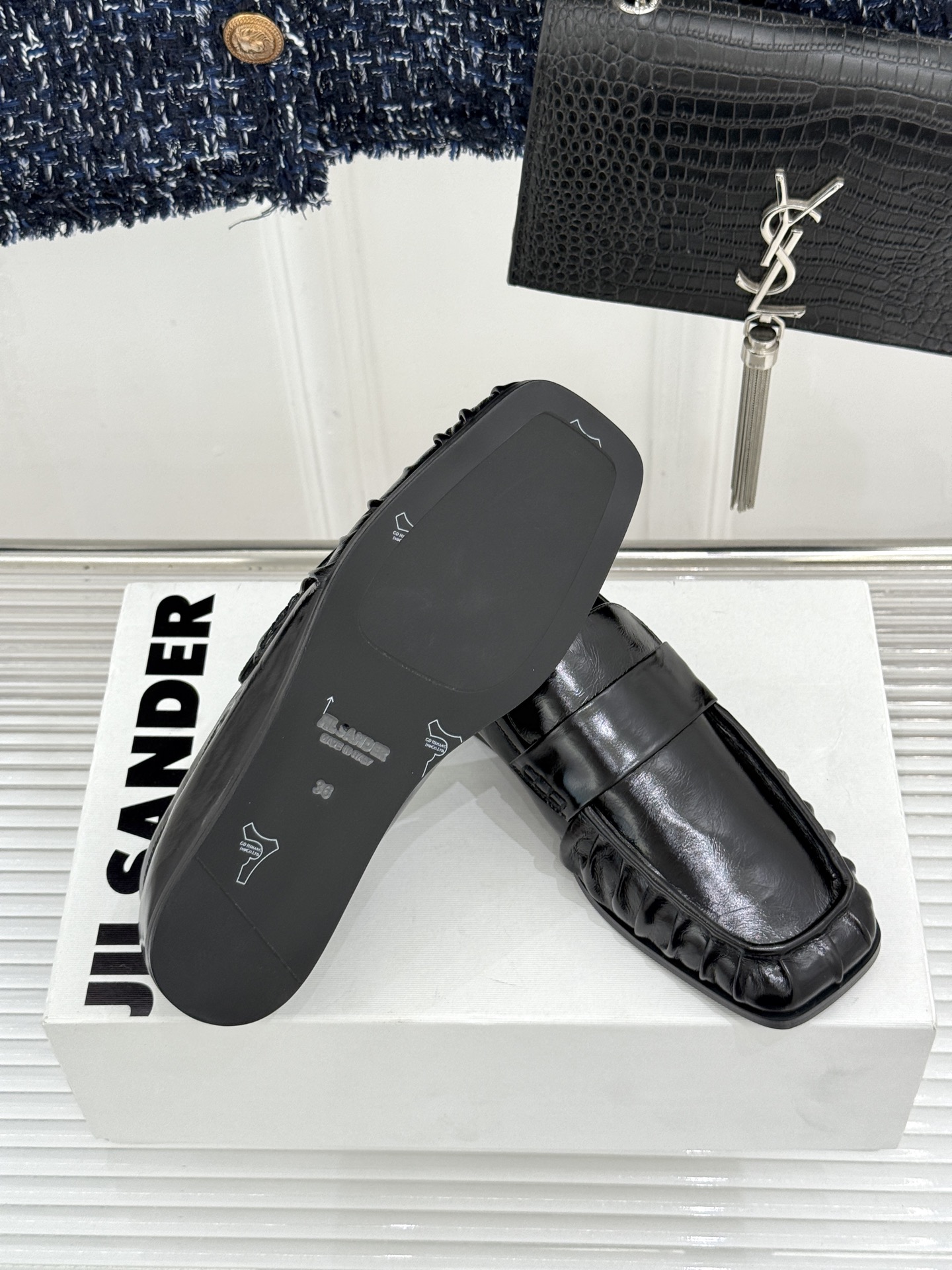 Jil Sander/吉尔桑达极 26WF新品老钱风方头复古褶皱一脚蹬乐福鞋老钱风方头褶皱乐福鞋复古褶皱