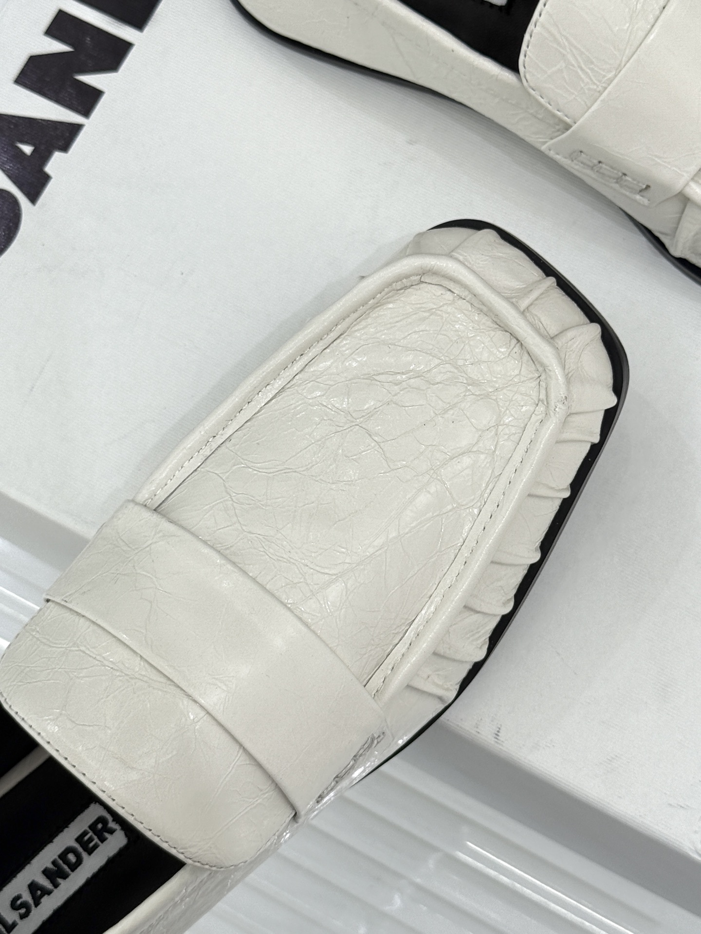 Jil Sander/吉尔桑达极 26WF新品老钱风方头复古褶皱一脚蹬乐福鞋老钱风方头褶皱乐福鞋复古褶皱