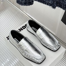 Jil Sander/吉尔桑达极 26WF新品老钱风方头复古褶皱一脚蹬乐福鞋老钱风方头褶皱乐福鞋复古褶皱 Jil Sander/吉尔桑达极 26WF新品老钱风方头复古褶皱一脚蹬乐福鞋老钱风方头褶皱乐福鞋复古褶皱