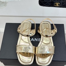 CHANE*|小香26A新品金属双C一字带平底凉鞋CHANE*|小香26A早春神款谁懂啊这双真的美到失语 CHANE*|小香26A新品金属双C一字带平底凉鞋CHANE*|小香26A早春神款谁懂啊这双真的美到失语