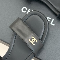 CHANE*|小香26A新品金属双C一字带平底凉鞋CHANE*|小香26A早春神款谁懂啊这双真的美到失语 CHANE*|小香26A新品金属双C一字带平底凉鞋CHANE*|小香26A早春神款谁懂啊这双真的美到失语