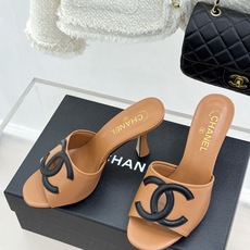 CHANE* |小香26S新品大双C镂空高跟拖鞋通透肌理自带轻奢气韵经典双C镌刻品牌底蕴镂空剪裁勾勒灵动 CHANE* |小香26S新品大双C镂空高跟拖鞋通透肌理自带轻奢气韵经典双C镌刻品牌底蕴镂空剪裁勾勒灵动
