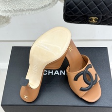 CHANE* |小香26S新品大双C镂空高跟拖鞋通透肌理自带轻奢气韵经典双C镌刻品牌底蕴镂空剪裁勾勒灵动 CHANE* |小香26S新品大双C镂空高跟拖鞋通透肌理自带轻奢气韵经典双C镌刻品牌底蕴镂空剪裁勾勒灵动