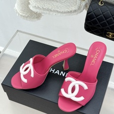 CHANE* |小香26S新品大双C镂空高跟拖鞋通透肌理自带轻奢气韵经典双C镌刻品牌底蕴镂空剪裁勾勒灵动 CHANE* |小香26S新品大双C镂空高跟拖鞋通透肌理自带轻奢气韵经典双C镌刻品牌底蕴镂空剪裁勾勒灵动