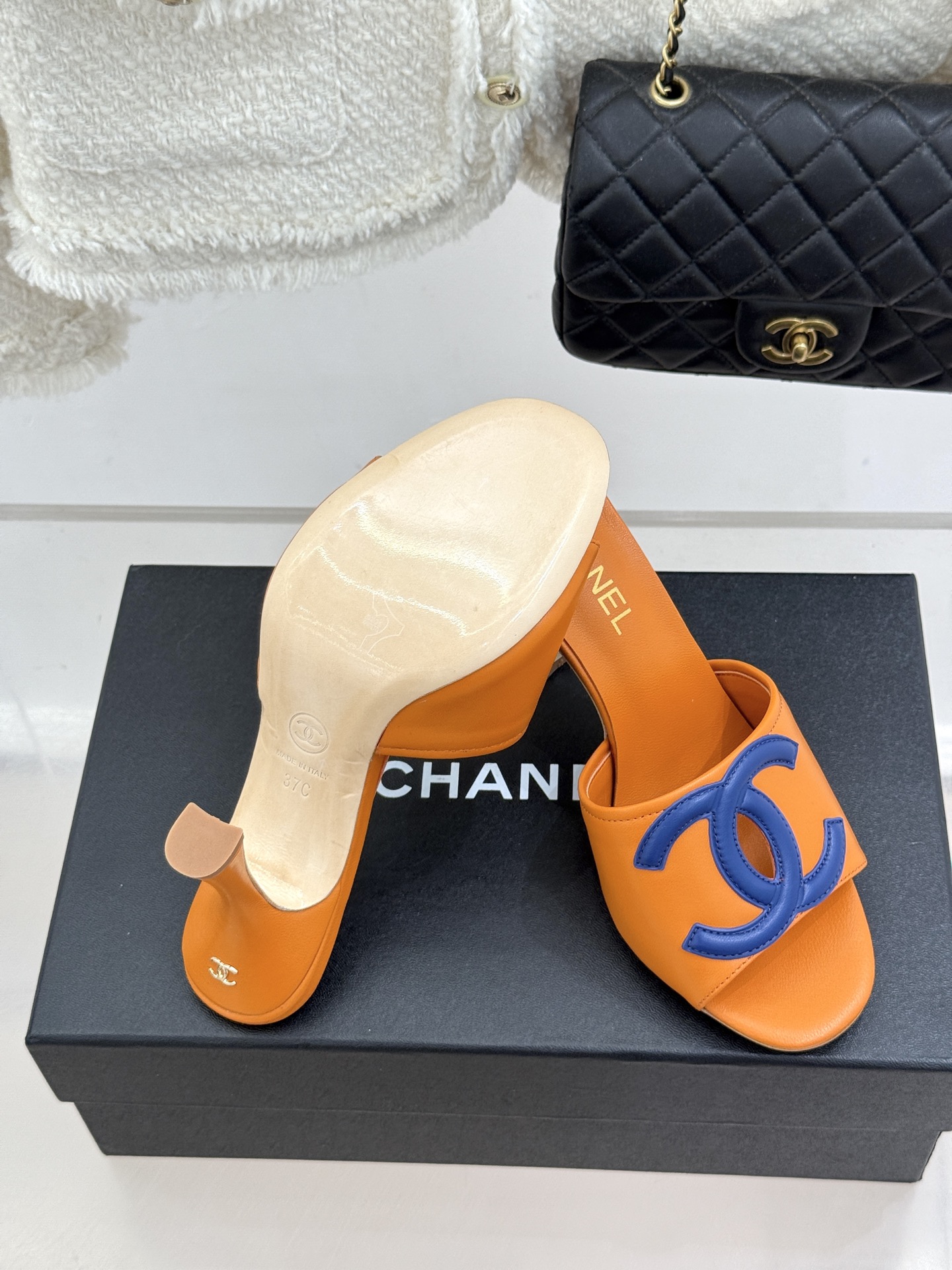 CHANE* ｜小香26S新品大双C镂空高跟拖鞋通透肌理自带轻奢气韵经典双C镌刻品牌底蕴镂空剪裁勾勒灵动