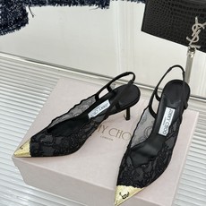 Jimmy Choo/吉米周26WF新品蕾丝金属头高跟凉鞋承袭品牌30年英伦奢雅基因这款凉鞋解锁现代女性 Jimmy Choo/吉米周26WF新品蕾丝金属头高跟凉鞋承袭品牌30年英伦奢雅基因这款凉鞋解锁现代女性