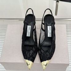 Jimmy Choo/吉米周26WF新品蕾丝金属头高跟凉鞋承袭品牌30年英伦奢雅基因这款凉鞋解锁现代女性 Jimmy Choo/吉米周26WF新品蕾丝金属头高跟凉鞋承袭品牌30年英伦奢雅基因这款凉鞋解锁现代女性