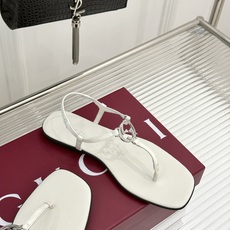 Gucci/古驰26WF新品双G夹脚方头平底凉鞋G家26WF春夏度假新作复古方头勾勒纤细脚型经典互扣双G Gucci/古驰26WF新品双G夹脚方头平底凉鞋G家26WF春夏度假新作复古方头勾勒纤细脚型经典互扣双G