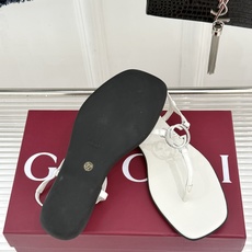 Gucci/古驰26WF新品双G夹脚方头平底凉鞋G家26WF春夏度假新作复古方头勾勒纤细脚型经典互扣双G Gucci/古驰26WF新品双G夹脚方头平底凉鞋G家26WF春夏度假新作复古方头勾勒纤细脚型经典互扣双G