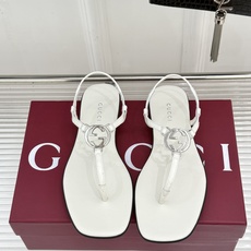 Gucci/古驰26WF新品双G夹脚方头平底凉鞋G家26WF春夏度假新作复古方头勾勒纤细脚型经典互扣双G Gucci/古驰26WF新品双G夹脚方头平底凉鞋G家26WF春夏度假新作复古方头勾勒纤细脚型经典互扣双G